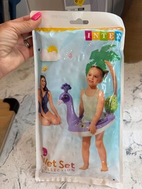 BEACH TOY -Intel Purple Peacock Kids Swim Ring inflatable - floating toy